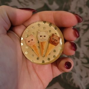 Quirky cute kitty cat resin ring